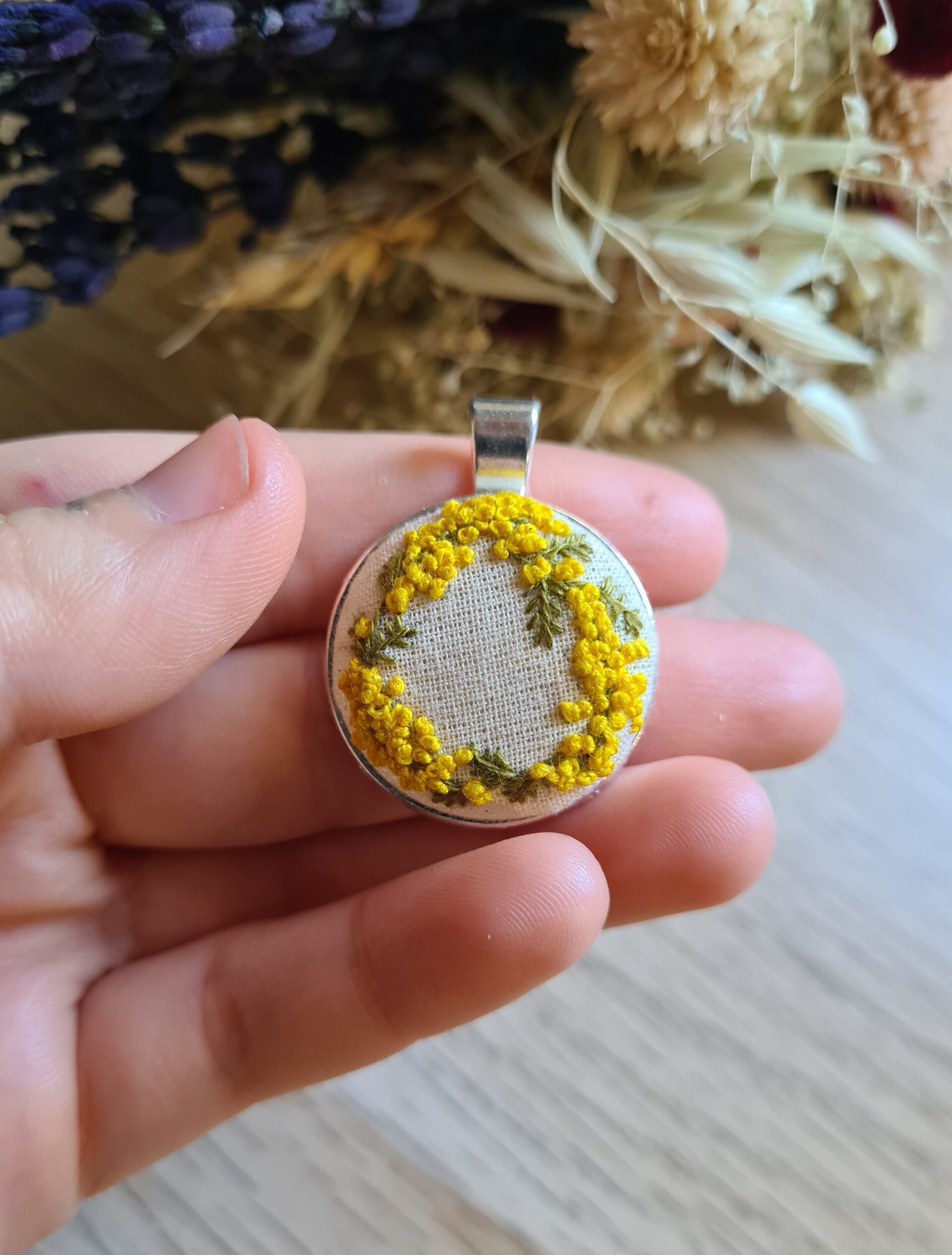 Corona mimosa - 3